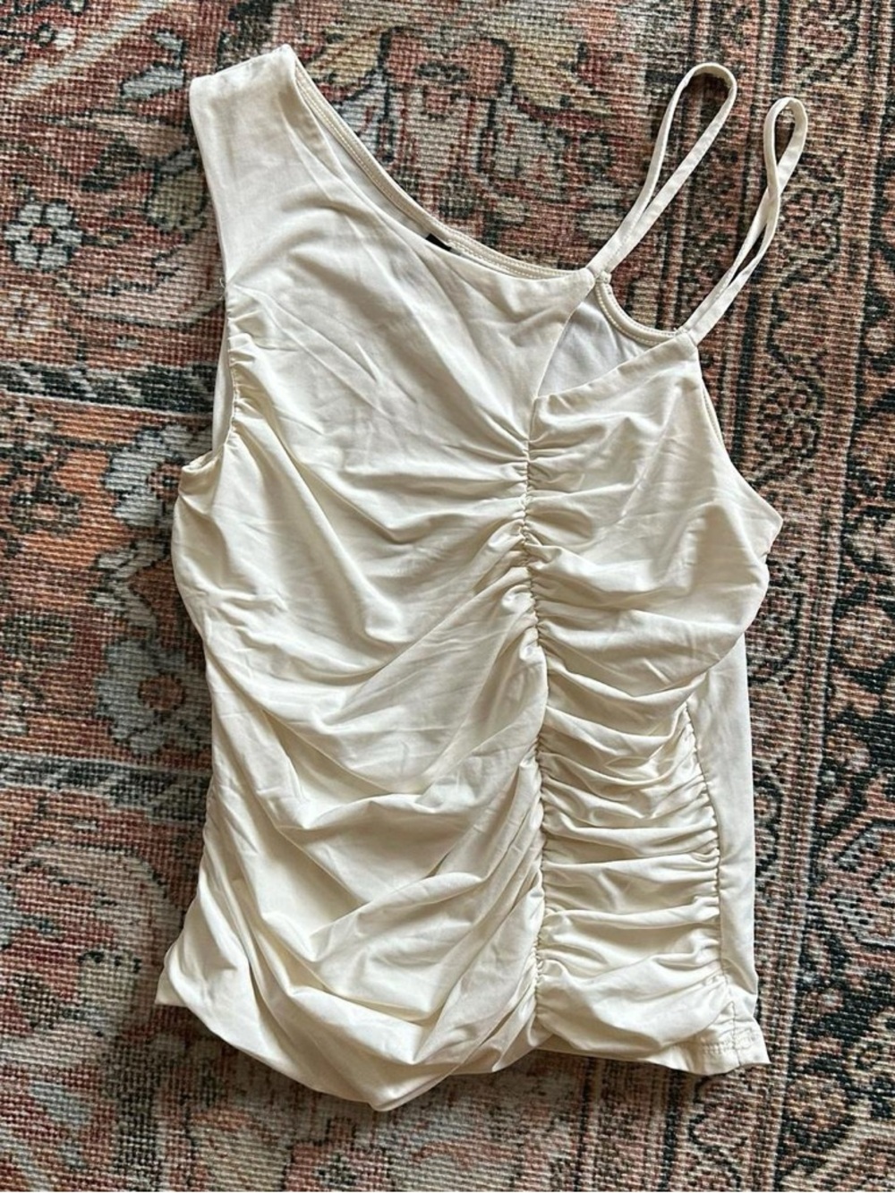 H&M Cream One-Shoulder Ruched Tank Top - Picture 2 of 4